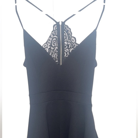 Eclipse US S | Little Black Lacy Dress - Picture 2 of 5